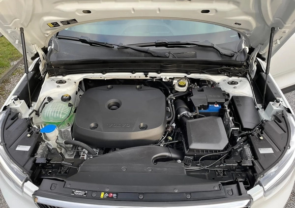 Volvo XC 40 cena 120000 przebieg: 41000, rok produkcji 2020 z Warszawa małe 436